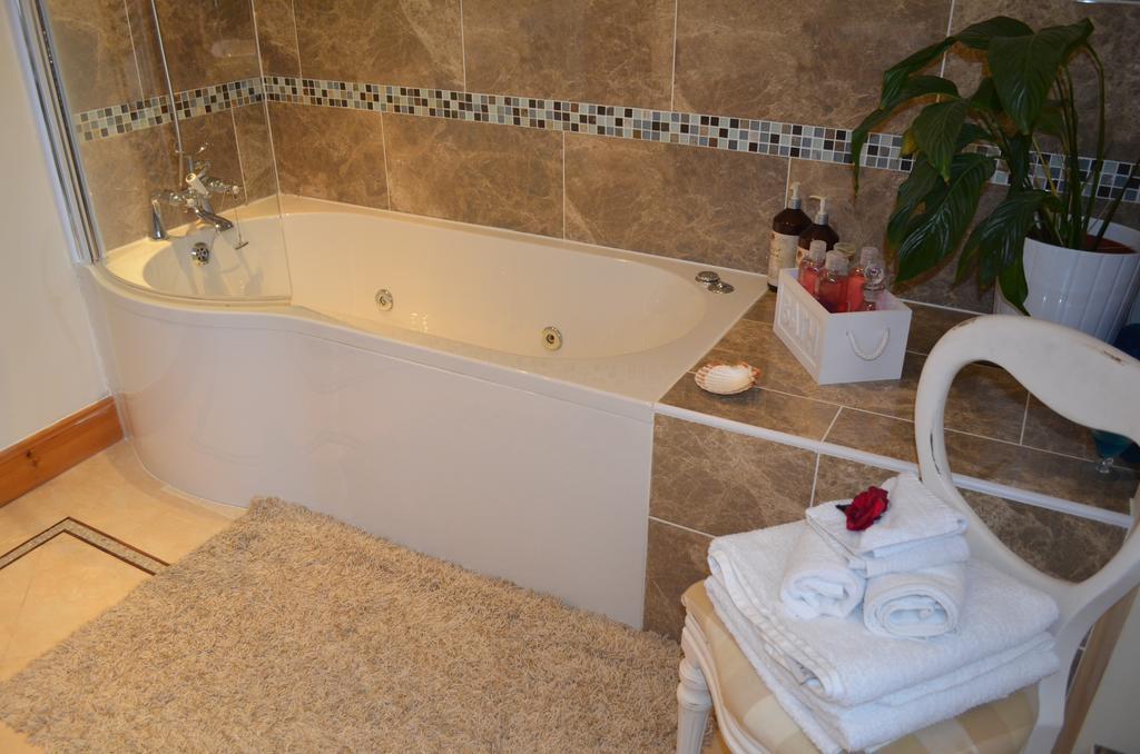 シーハウシズ Regal House Bed & Breakfast エクステリア 写真